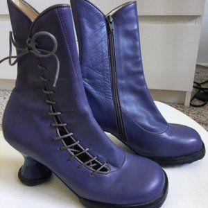 8.5  John Fluevog Mini Lover Boots Lilac